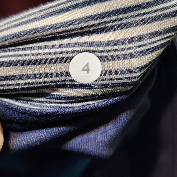 Lululemon Mid Rise Wunder Under Crop Sashiko Inkwell LeggingsWomen's Size 4 - Picture 6 of 6